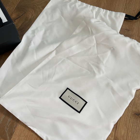 Woman’s Gucci chuck sneakers - Picture 2 of 5